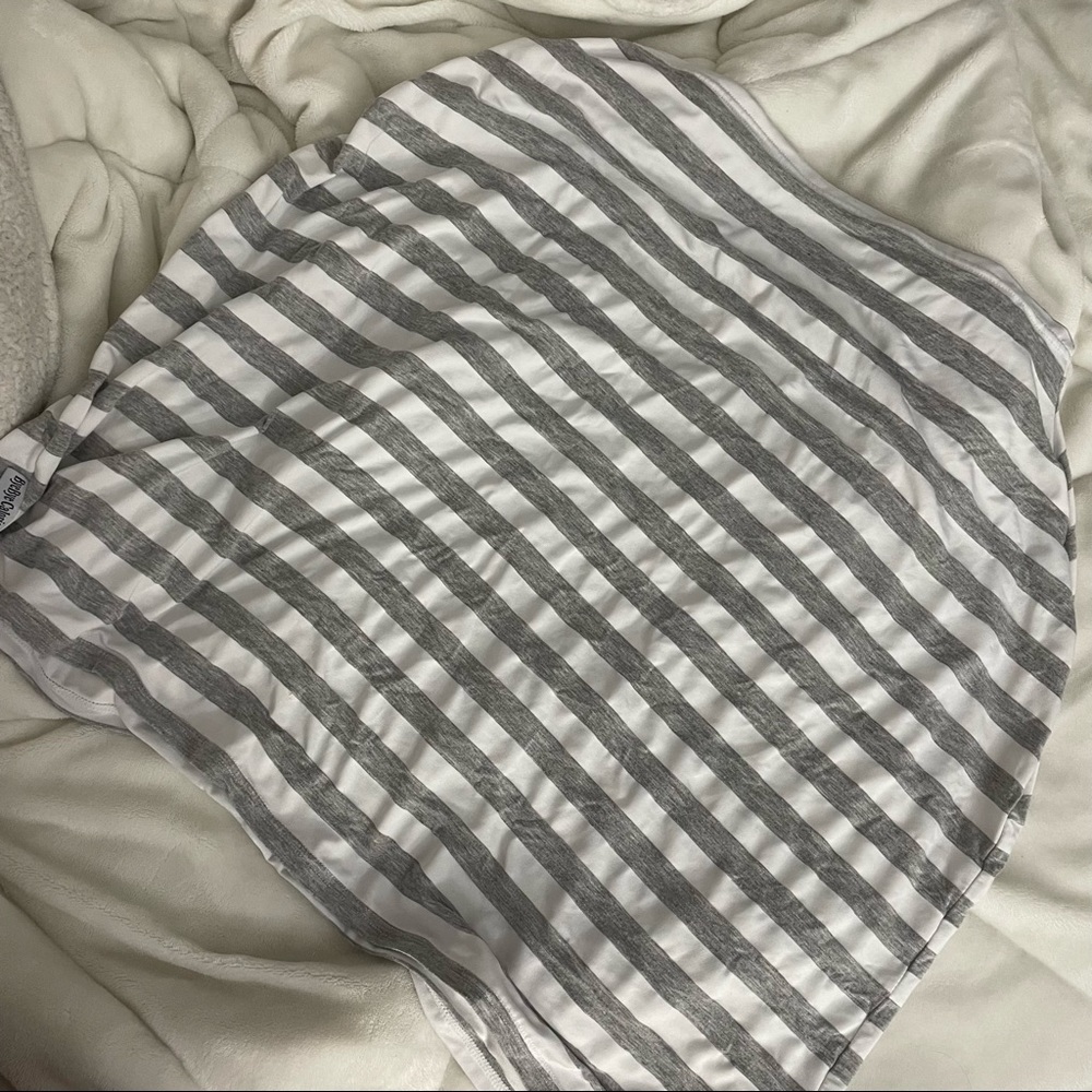 breastfeeding/car seat cover